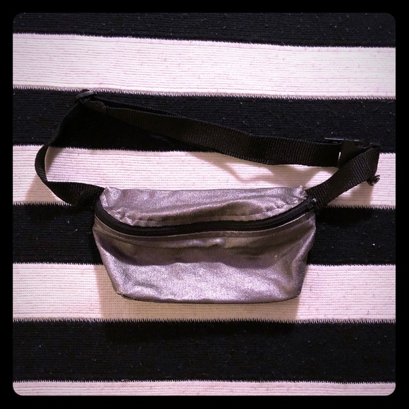Fanny pack - Picture 2 of 5